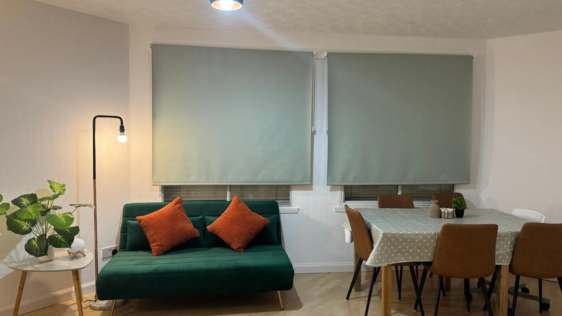 Cozy Central Apartment At Prime Location With Free Private Parking Εδιμβούργο